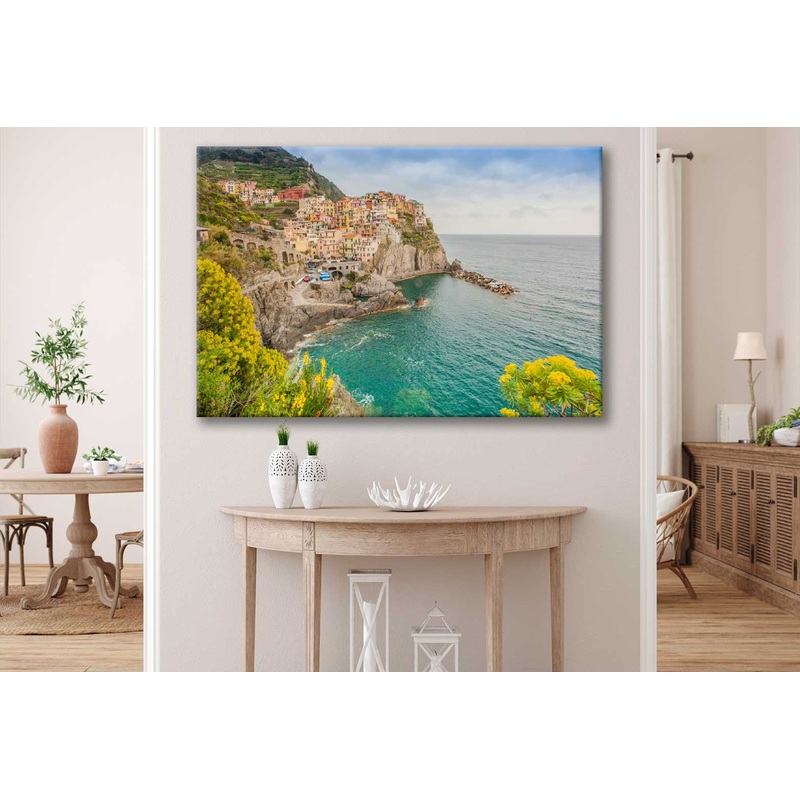 Bella Home Cityscape of Manarola Italy Print Canvas Ready to hang